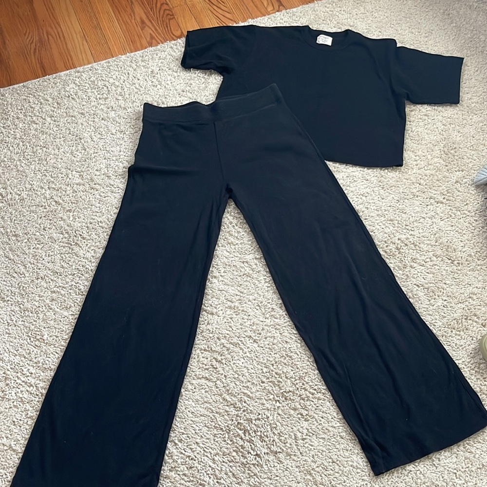 Buck Mason Weekender Set Crop T‑Shirt and pants
